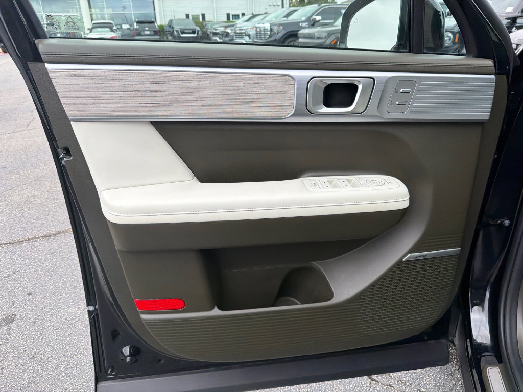 Used 2024 Hyundai Santa Fe Calligraphy FWD image 10