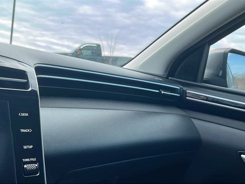 Used 2023 Hyundai Tucson SEL w/ Convenience Package image 18