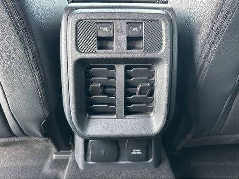 New 2025 Ford Bronco Outer Banks w/ Sasquatch Package image 17