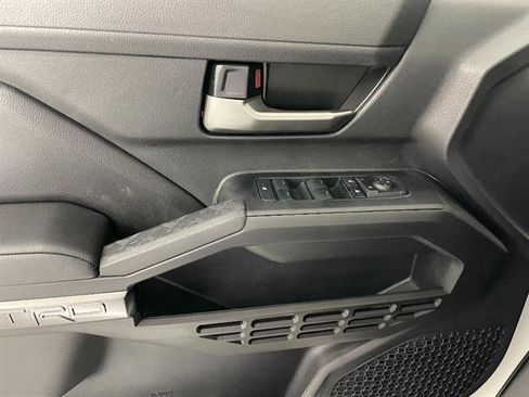 New 2026 Toyota Tacoma TRD Off-Road AWD/4WD image 19