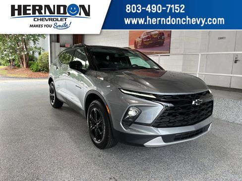 Used 2024 Chevrolet Blazer LT w/ Convenience Package FWD image 1