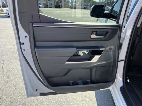 Used 2022 Toyota Tundra Limited image 27