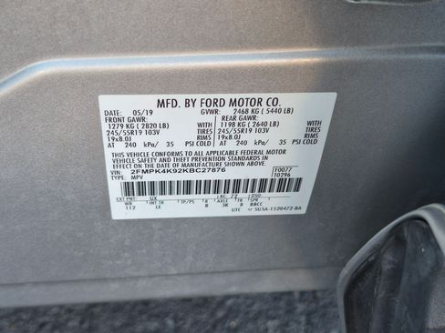 Used 2019 Ford Edge Titanium AWD/4WD image 35