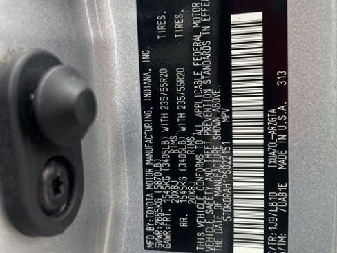 Used 2023 Toyota Highlander Limited image 37