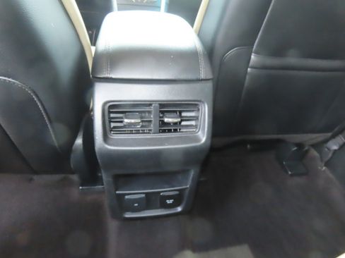Used 2020 Ford Edge SEL w/ Convenience Package FWD image 22