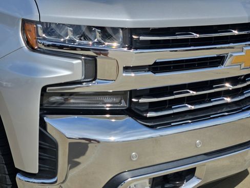 Used 2019 Chevrolet Silverado 1500 LTZ w/ LTZ Texas Edition AWD/4WD image 11