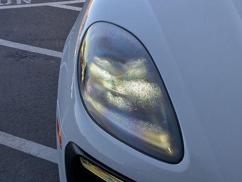 Certified 2024 Porsche Macan GTS image 11