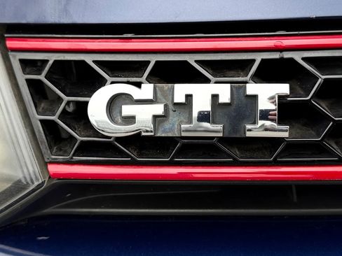 Used 2012 Volkswagen GTI 4-Door FWD image 45