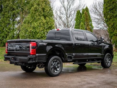 Used 2023 Ford F250 XLT w/ XLT Premium Package image 5