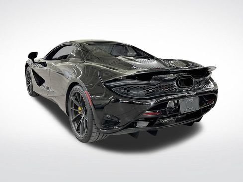 Used 2025 McLaren 750S Spider RWD image 3
