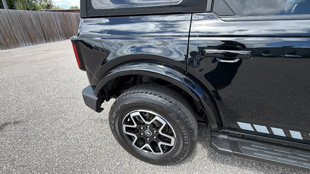 Certified 2023 Ford Bronco Outer Banks AWD/4WD image 11