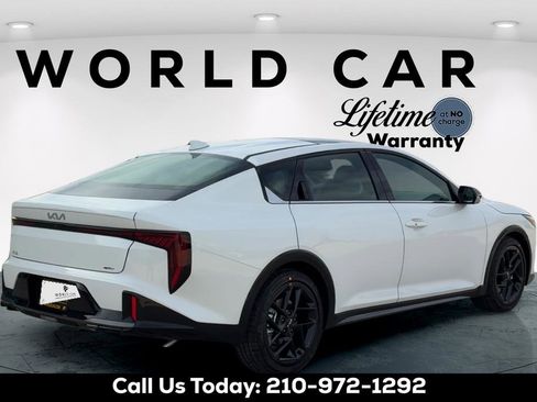 New 2026 Kia K4 GT-Line Turbo image 3