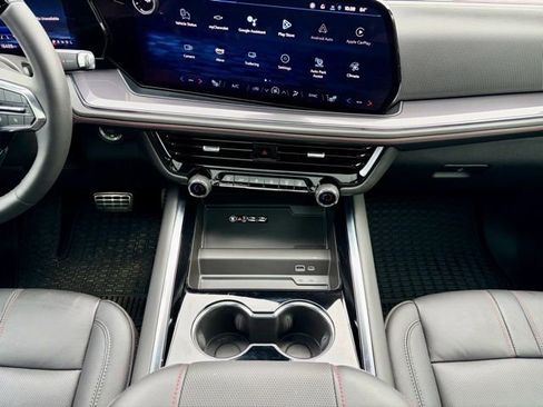 Used 2025 Chevrolet Tahoe RST w/ Advanced Technology Package image 24