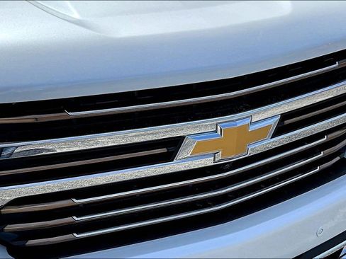 Used 2022 Chevrolet Silverado 1500 High Country w/ Technology Package image 35