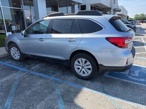 Used 2016 Subaru Outback 2.5i Premium AWD/4WD image 4