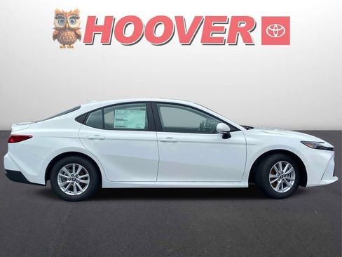 New 2026 Toyota Camry LE FWD image 3