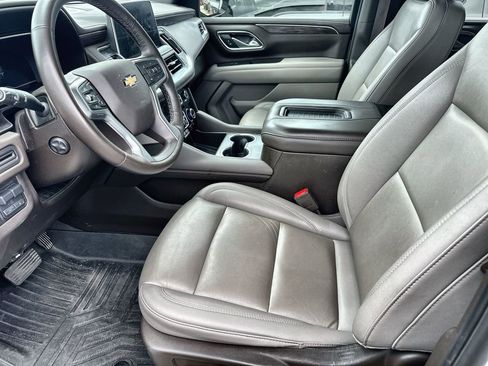 Used 2024 Chevrolet Tahoe LT w/ Luxury Package image 11