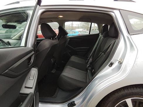 Used 2021 Subaru Impreza 2.0i Premium image 10