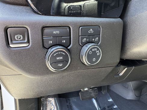 Used 2024 Chevrolet Silverado 1500 LT w/ Protection Package AWD/4WD image 19