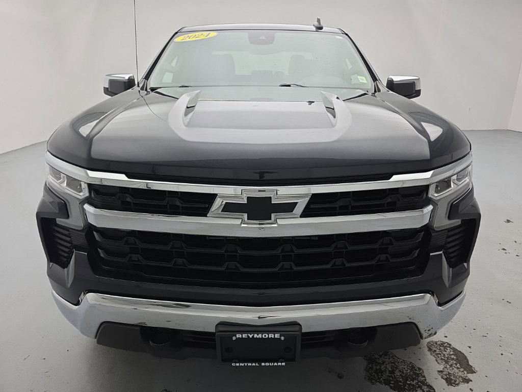 Used 2024 Chevrolet Silverado 1500 LT AWD/4WD image 5