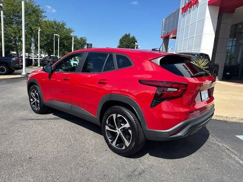 Used 2026 Chevrolet Trax RS w/ Sunroof Package FWD image 46
