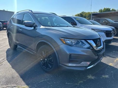 Used 2019 Nissan Rogue SV FWD image 2