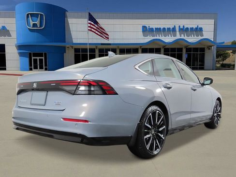 New 2026 Honda Accord Touring image 5