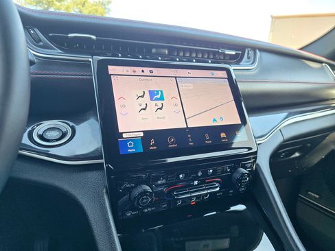 Used 2022 Jeep Grand Cherokee Trailhawk w/ ADV Protech Group II image 20