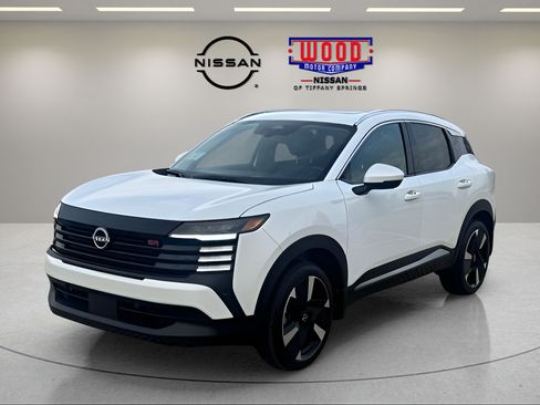 Certified 2025 Nissan Kicks SR w/ SR Premium Package AWD/4WD image 7
