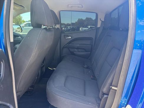 Used 2018 Chevrolet Colorado LT w/ LPO, Premium Interior Package AWD/4WD image 12