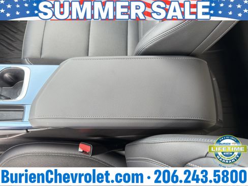 Used 2024 Chevrolet Equinox EV LT AWD/4WD image 18
