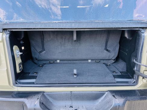 Used 2025 Jeep Wrangler Sport image 24