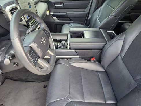 Used 2025 Toyota Tundra Platinum AWD/4WD image 13