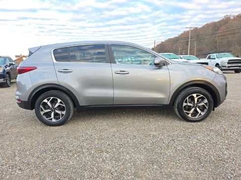 Used 2021 Kia Sportage LX image 3