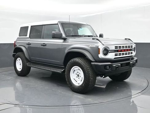 Certified 2025 Ford Bronco Heritage Edition AWD/4WD image 2