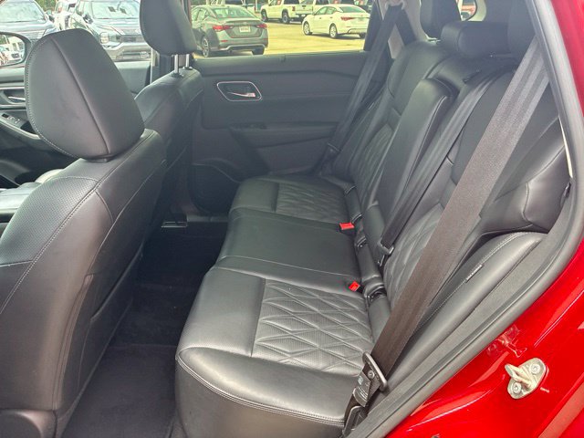 Used 2024 Nissan Rogue Platinum w/ Platinum Premium Package FWD image 15