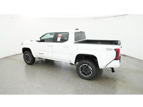 New 2025 Toyota Tacoma TRD Sport image 4