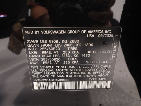 Used 2026 Volkswagen Atlas SE AWD/4WD image 32