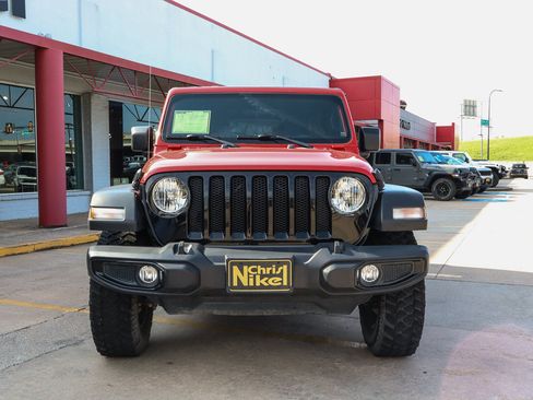Used 2021 Jeep Wrangler Unlimited Sport AWD/4WD image 3