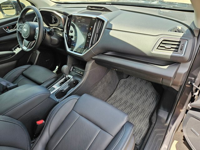 Used 2025 Subaru Ascent Limited AWD/4WD image 29