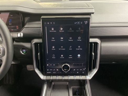 Used 2025 GMC Acadia Elevation image 23