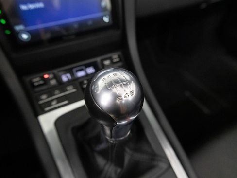 Certified 2013 Porsche Boxster RWD image 19