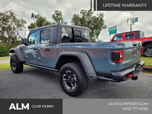 New 2025 Jeep Gladiator Rubicon w/ Safety Group AWD/4WD image 10