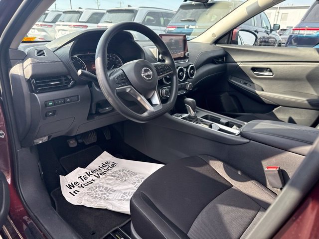 Used 2025 Nissan Sentra SV w/ Trunk Package FWD image 9