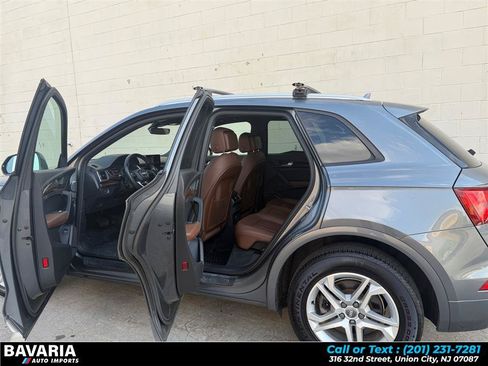 Used 2018 Audi Q5 2.0T Premium w/ Convenience Package AWD/4WD image 26
