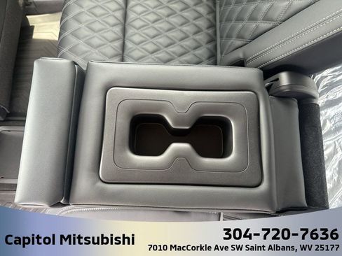 New 2025 Mitsubishi Outlander SEL image 18