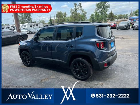 Used 2023 Jeep Renegade Altitude AWD/4WD image 5