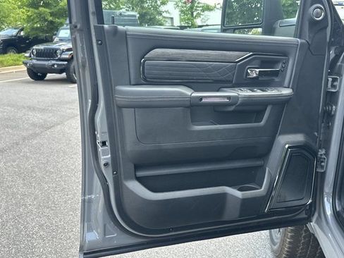 New 2026 RAM 2500 Limited AWD/4WD image 10