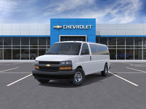 New 2026 Chevrolet Express 3500 LS image 8