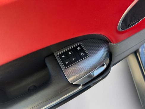 Used 2022 Land Rover Range Rover Sport HST image 17